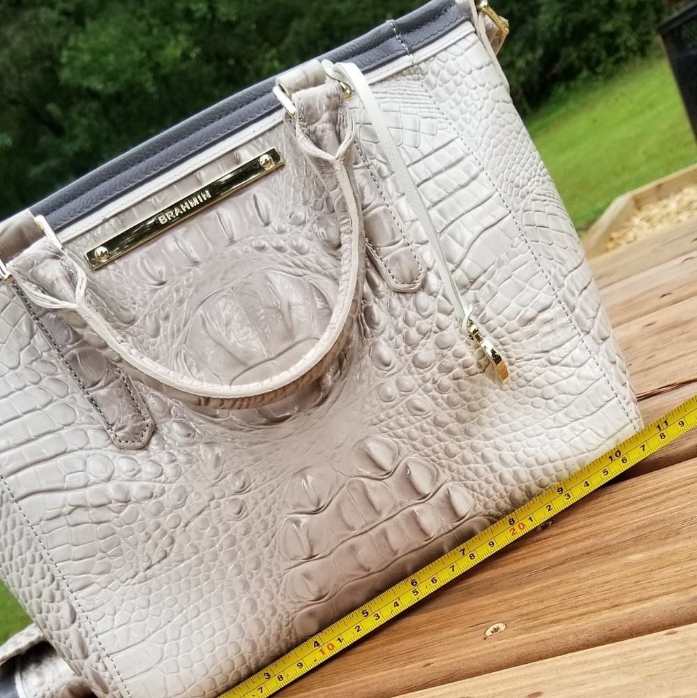 Hand bag